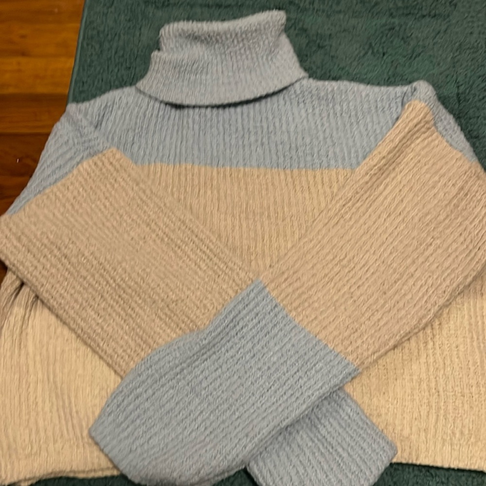 Tan and Blue Windsor Turtleneck Sweater New